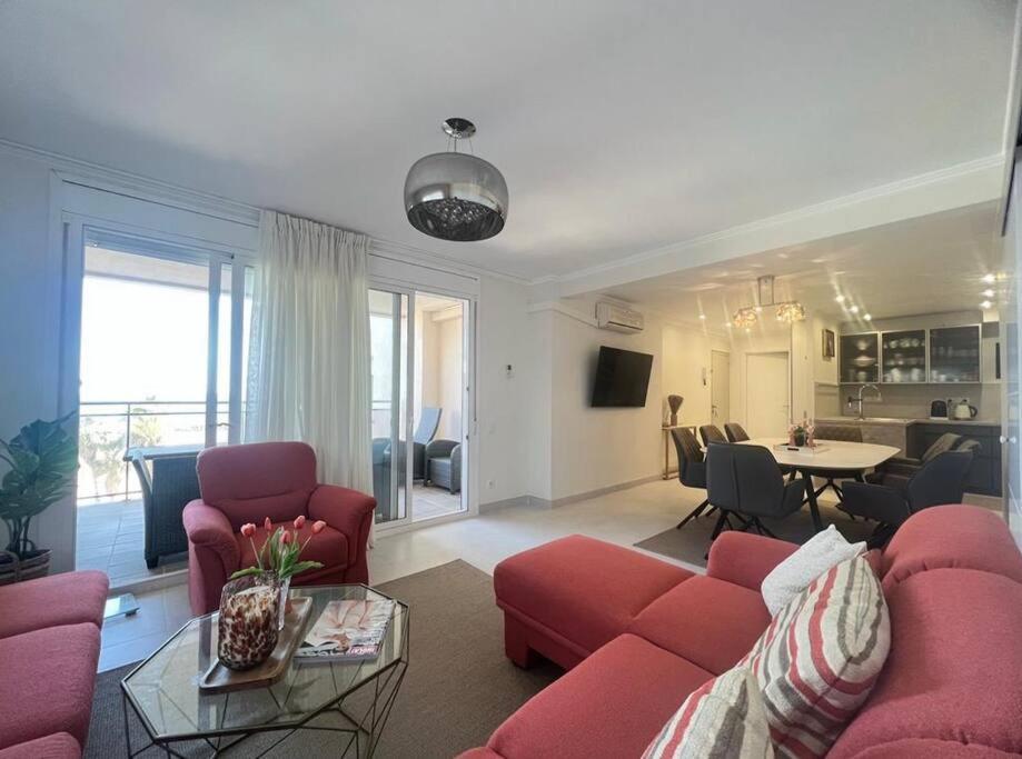 Apartamento Cunit, Front Line With Sea View Exterior foto