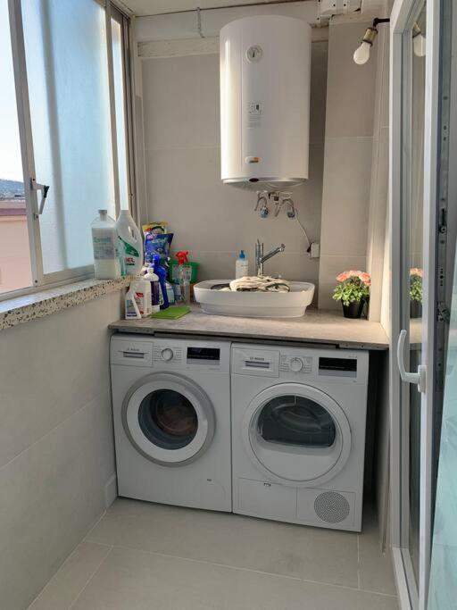 Apartamento Cunit, Front Line With Sea View Exterior foto